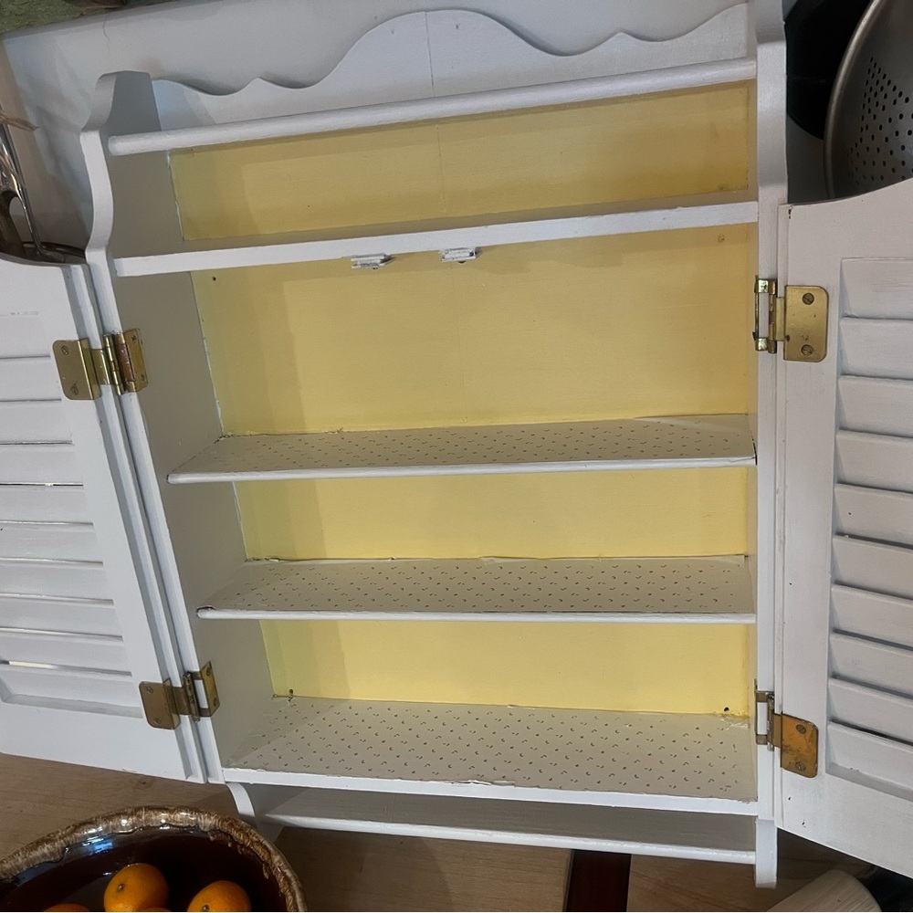 Vintage Wall Mount Spice Rack w Brass Hardware - Picture 5 of 15